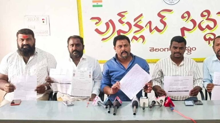 ప్రజా పాలనలో సభలు కాలయాపన సభలు – కౌన్సిలర్ ధర్మవరం బ్రహ్మం