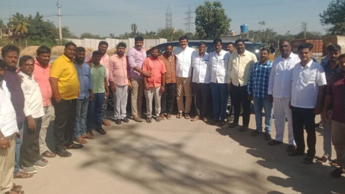 Congress government should explain to people about development and welfare schemes: Former MLA