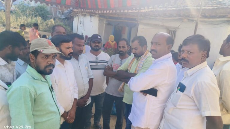 Congress mandal leaders visited the activist's family
