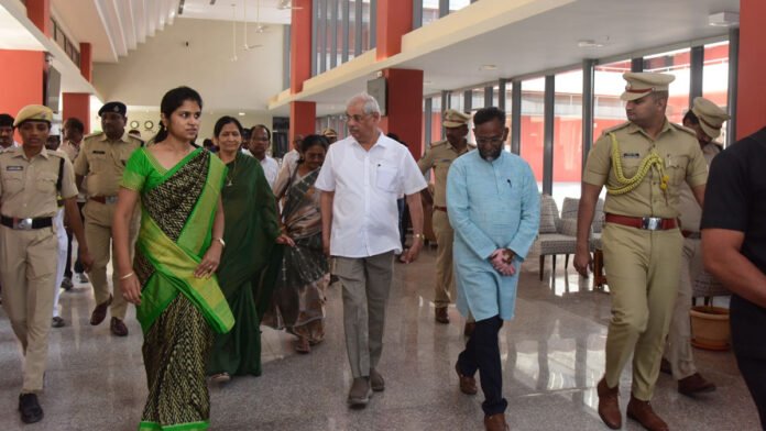 Kerala Governor Rajendra Vishwanath Arlekar visits IIT