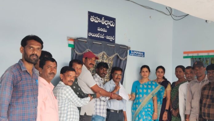 The old pension system should be implemented
